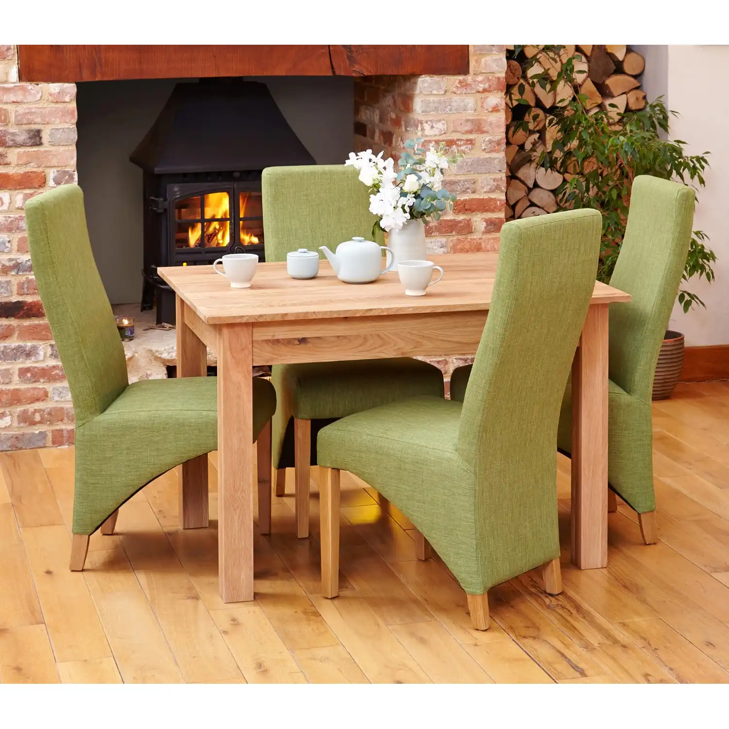 Small Solid Light Oak Dining Table 120cm x 90cm 4 Seater