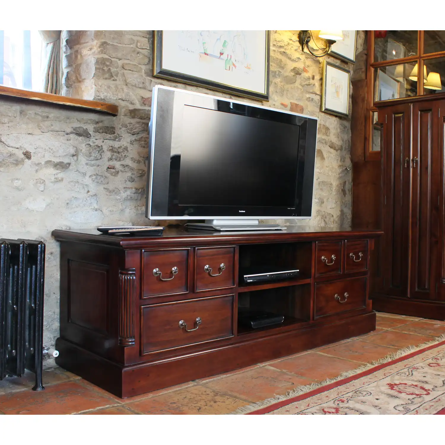 Large Mahogany Widescreen TV Cabinet Traditional Dark Wood Finish